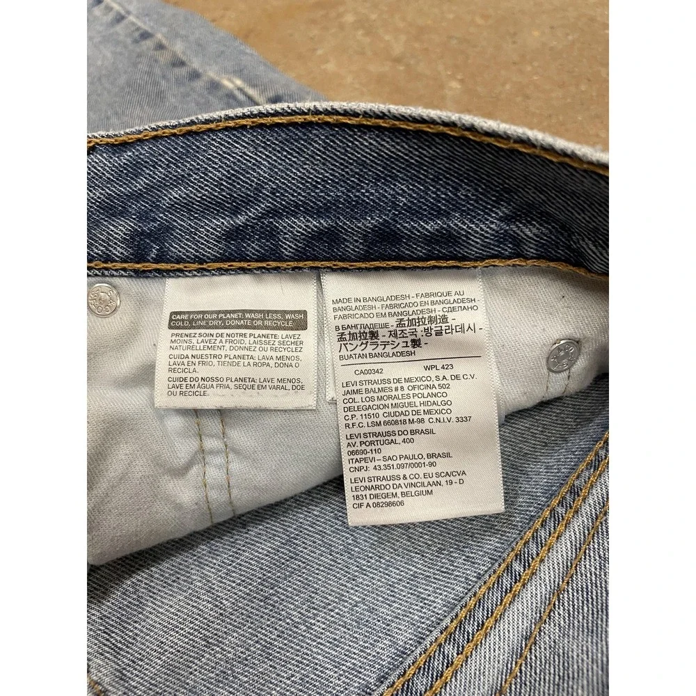 Levis 550 Jeans Mens 36x30 Blue Medium Wash Relaxed‎ Fit Tapered Leg Zip Fly